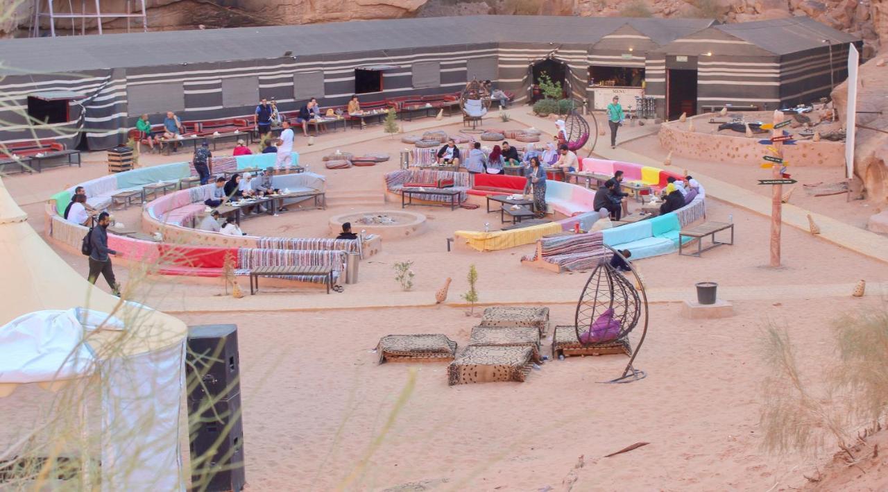 Aladdin Camp Hotel Wadi Rum Exterior photo