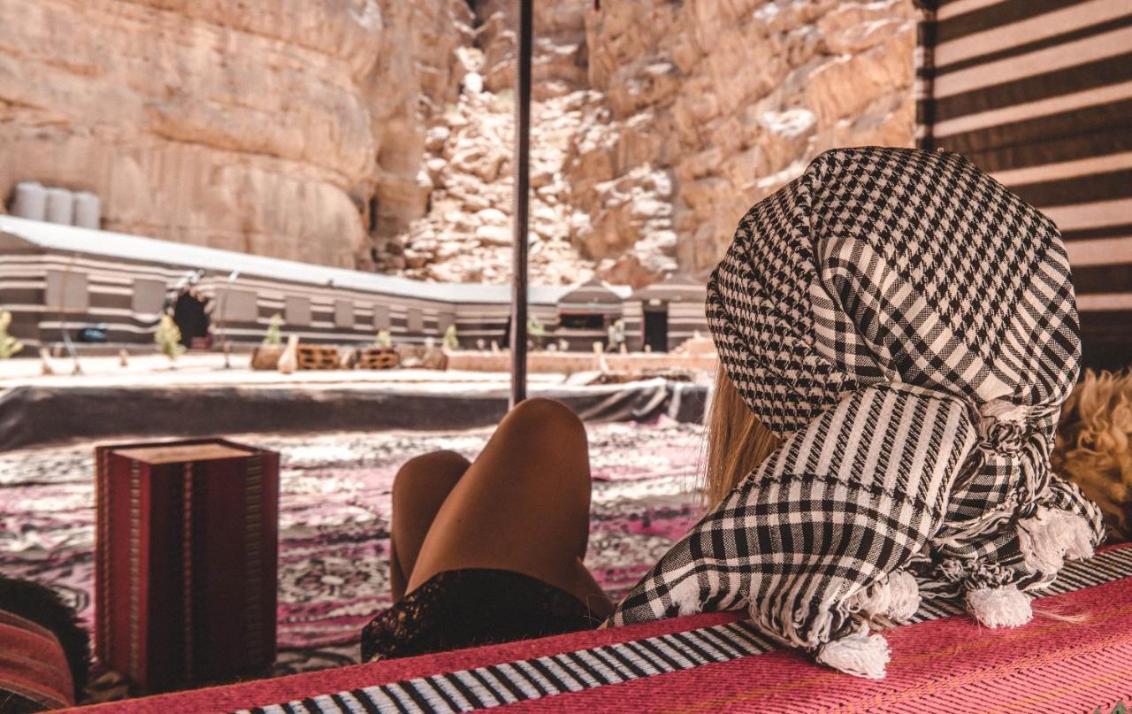 Aladdin Camp Hotel Wadi Rum Exterior photo